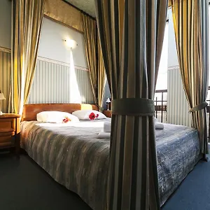 Fort Hotel Hotel